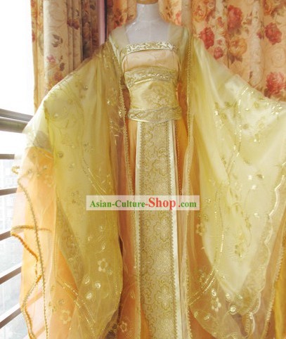 Traditional Chinese Golden Princess Clothing