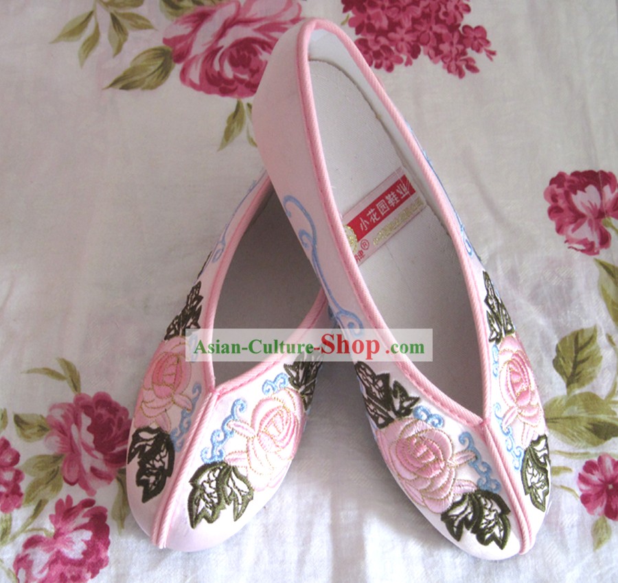 Chinese Pink Flower Embroidery Shoes