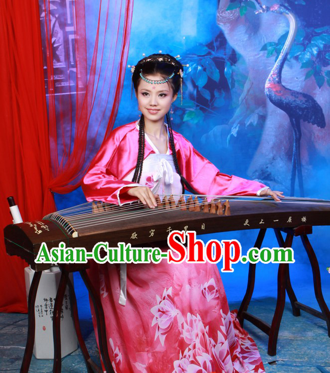 Traditional Chinese Guzheng Player Performance Costume