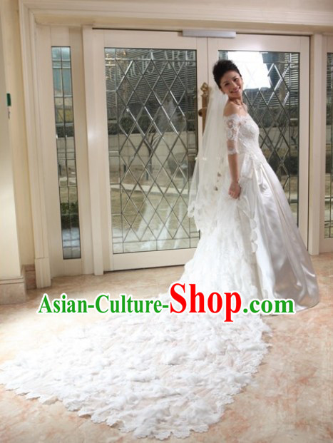Stunning Mandarin Style Long Tail Wedding Dress