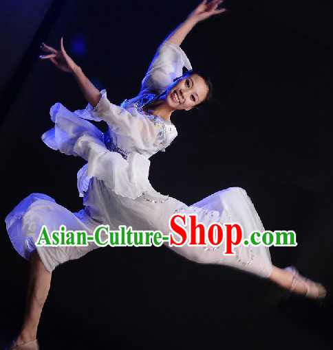 Tailored-made Classical Dancing Costumes and Headgear for Women