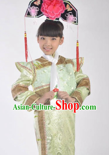 Qing Dynasty Imperial Princess Clothing and Headdress for Kids