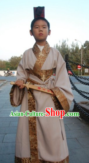 Traditional Clothing and Helmet of the Han Chinese Kids