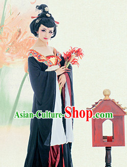 Chinese Classical Black Hanfu Dress with Long Trail