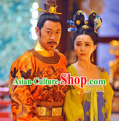China Tang Dynasty Clothing and Hair Accessories for Women