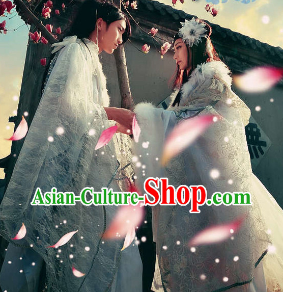 Pure White Wedding Dresses and Hair Accessories for Men and Women