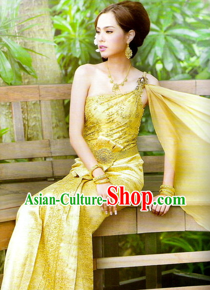 Formal Thai Traditional National Costumes for Women