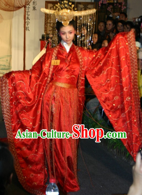 China Ancient Empress Wedding Clothes and Phoenix Coronet Complete Set for Women