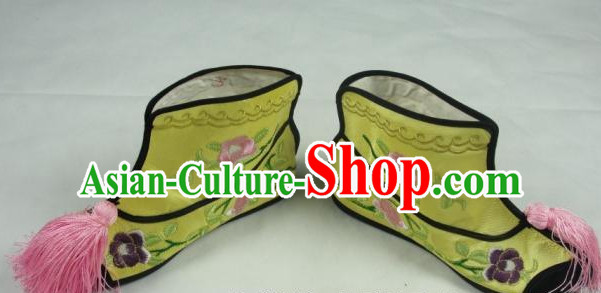 Chinese Peking Opera Embroidered Boots for Ladies