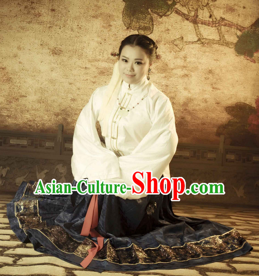 Chinese Classic Ming Dynasty Clothes for Women