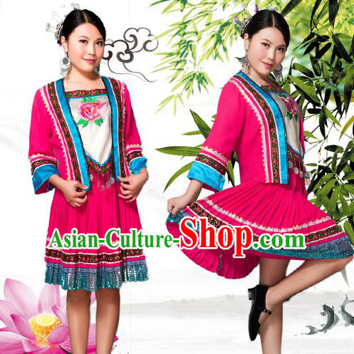 Traditional Chinese Tujia Nationality Dancing Costume, Tujiazu Female Folk Dance Ethnic Pleated Skirt, Chinese Minority Tujia Nationality Embroidery Costume for Women