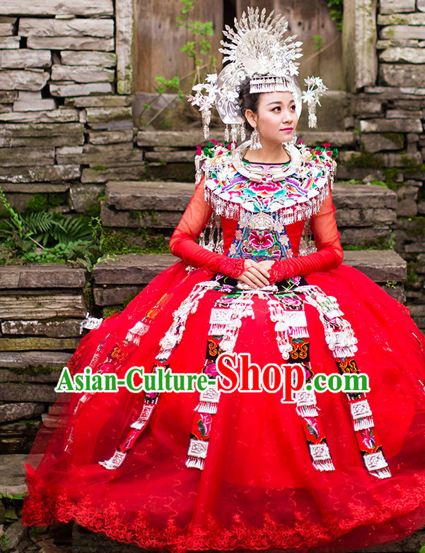 Chinese Ethnic Groups Wear Dresses Traditional Clothing for Women