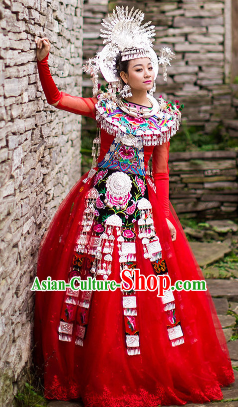 Chinese Ethnic Groups Wear Dresses Traditional Clothing for Women