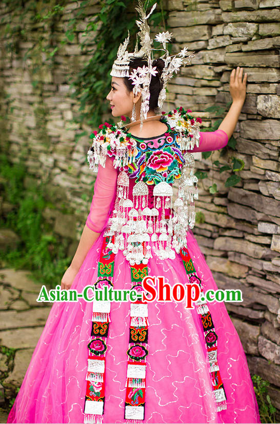 Chinese Ethnic Groups Wear Dresses Traditional Clothing for Women