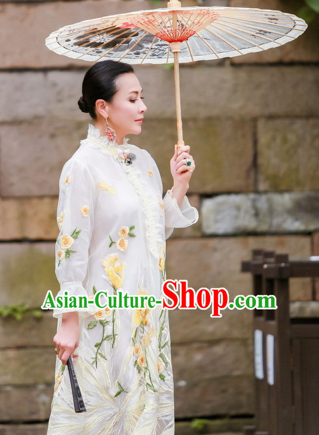 Chinese Classical Suzhou Style Female Dress and Umbrella Complete Set