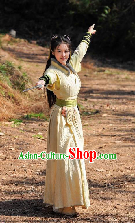 Traditional Chinese Song Dynasty Swordswoman Embroidered Costume, Asian China Ancient Heroine Dress Clothing for Women
