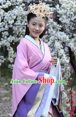 Traditional Ancient Chinese Imperial Consort Costume, Elegant Hanfu Chinese Han Dynasty Imperial Empress Pink Embroidered Clothing for Women