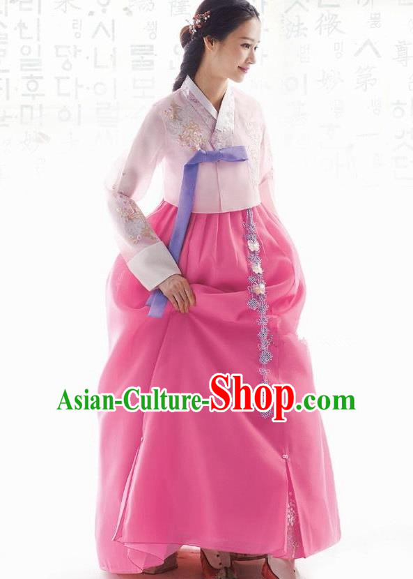 Traditional Korean Costumes Bride Formal Attire Ceremonial Pink Blouse and Full Dress, Korea Hanbok Court Embroidered Wedding Clothing for Women