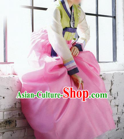 Traditional Korean Costumes Bride Formal Attire Ceremonial Yellow Blouse and Pink Dress, Korea Hanbok Court Embroidered Clothing for Women