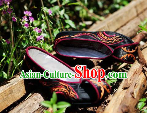 Traditional Chinese Ancient Princess Shoes Black Cloth Embroidered Shoes Become Warped Head Shoe, China Handmade Embroidery Hanfu Shoes for Women