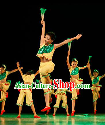 Traditional Chinese Classic Stage Performance Yangge Fan Dance Costume, Folk Dance Drum Dance Uniform Yangko Clothing for Kids