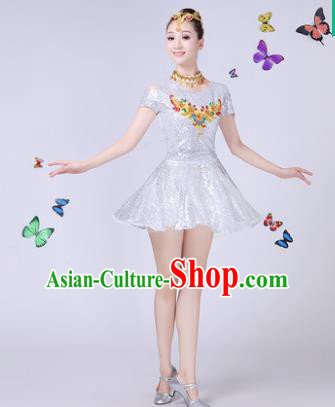 Traditional Chinese Modern Dance Opening Dance Jazz Dance White Paillette Clothing Folk Dance Chorus Costume for Women
