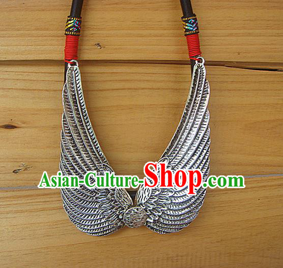 Traditional Chinese Miao Ethnic Minority Necklace, Hmong Handmade Silver Eagle Collar, Miao Ethnic Jewelry Accessories Collarbone Chain Necklace for Women