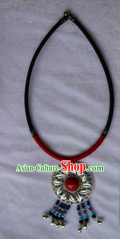 Traditional Chinese Miao Ethnic Minority Necklace, Hmong Handmade Sweater Chain, Miao Ethnic Jewelry Accessories Collarbone Chain Necklace for Women