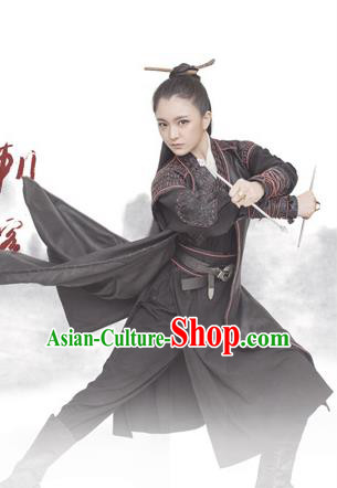 Traditional Ancient Chinese Female Costume, Chinese Tang Dynasty Swordswoman Dress, Cosplay Chinese Heroine Clothing for Women