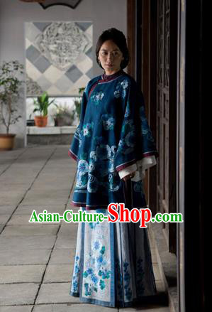 Traditional Ancient Chinese Costume Xiuhe Suit, Chinese Late Qing Dynasty Female Dress, Republic of China Embroidered Clothing for Women