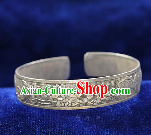 Traditional Chinese Miao Nationality Crafts Jewelry Accessory Bangle, Hmong Handmade Miao Silver Lotus Bracelet, Miao Ethnic Minority Silver Wide Bracelet Accessories for Women