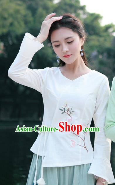 Traditional Chinese National Costume, Elegant Hanfu Embroidery Flowers Slant Opening White Mandarin Sleeve Shirt, China Tang Suit Plated Buttons Chirpaur Blouse Cheong-sam Upper Outer Garment Qipao Shirts Clothing for Women