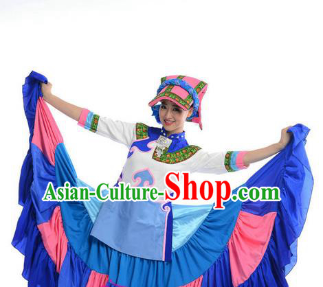 Traditional Chinese Yi Nationality Dancing Costume, Yi Zu Female Folk Dance Ethnic Pleated Skirt, Chinese Yi Minority Nationality Embroidery Costume for Women