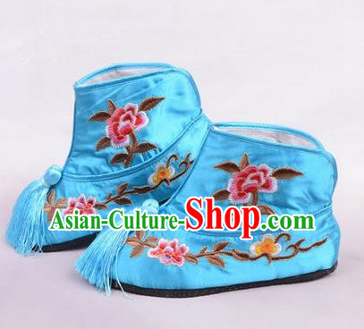 Chinese Ancient Peking Opera Martial Lady Embroidered Boots, Traditional China Beijing Princess Opera Blue Embroidered Shoes