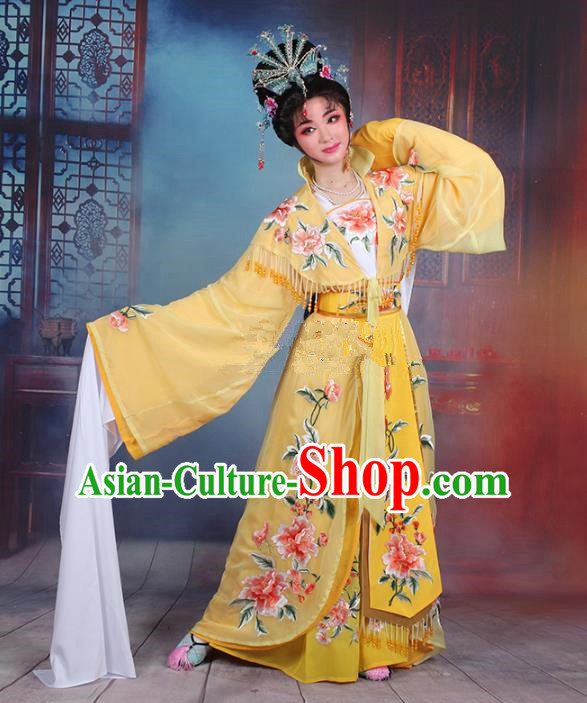 Traditional China Beijing Opera Young Lady Hua Tan Costume Imperial Concubine Yellow Embroidered Cape, Ancient Chinese Peking Opera Diva Embroidery Peony Dress Clothing