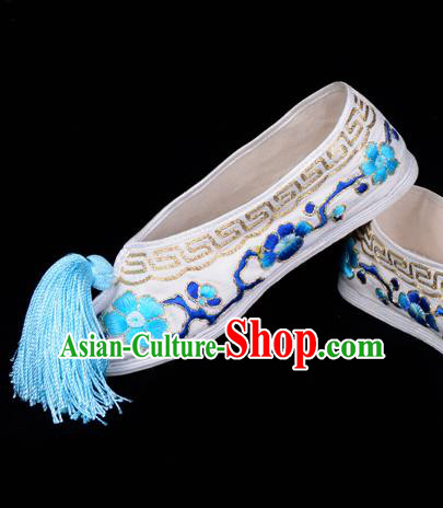 Top Grade Professional Beijing Opera Hua Tan Embroidered Plum Blossom White Cloth Shoes, Traditional Ancient Chinese Peking Opera Diva Princess Blood Stained Shoes