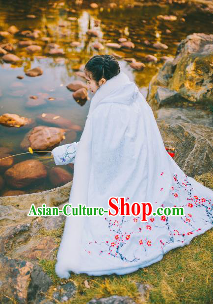 Traditional Chinese Ancient Ming Dynasty Princess Mantle Embroider Plum Blossom Cape for Women