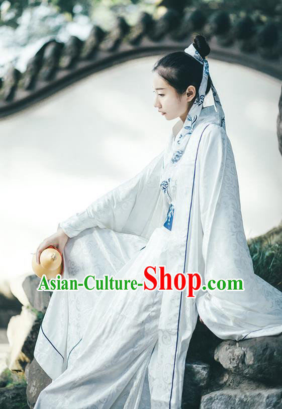 Traditional Chinese Ancient Hanfu Swordswoman Costume, Asian China Han Dynasty Palace Lady Embroidered Clothing for Women