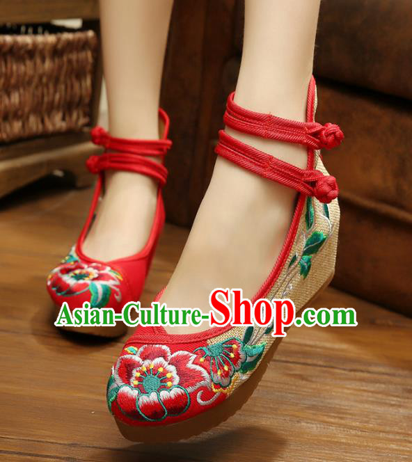 Traditional Chinese National Red Linen Embroidered Peony Shoes, China Princess Shoes Hanfu Embroidery Shoes for Women