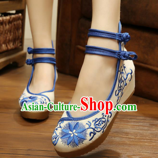 Traditional Chinese National Hanfu Linen Embroidered Shoes, China Princess Shoes Embroidery Blue Shoes for Women