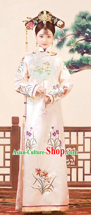 Traditional Chinese Ancient Qing Dynasty Manchu Princess Embroidered Costume for Women