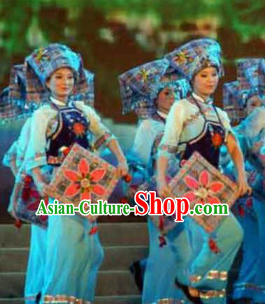 Chinese Traditional Bu Yi Nationality Dance Costume Folk Dance Dress for Women