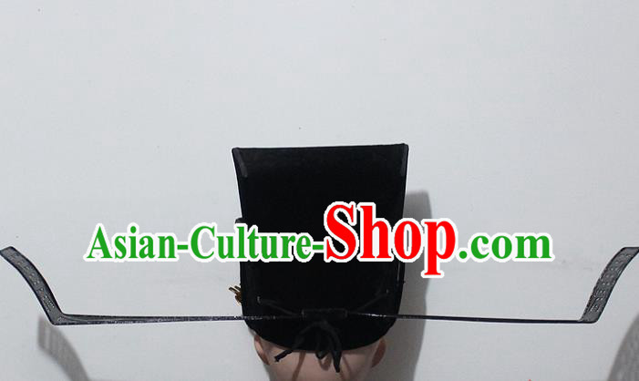 Traditional China Beijing Opera Costume and Hat Ancient Chinese Peking Opera Clothing Shoes