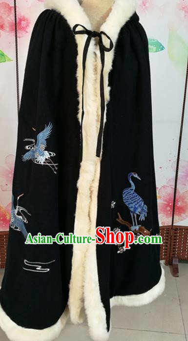 Traditional Chinese Ming Dynasty Nobility Lady Costumes Ancient Embroidered Cloak for Rich