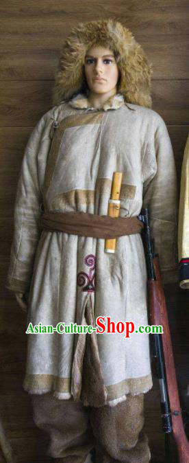 Chinese Traditional Oroqen Nationality Costumes Oroqens Folk Dance Clothing and Hat for Men