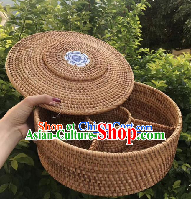 Asian Vietnamese Traditional Rattan Craft Artware Straw Plaited Round Storage Box