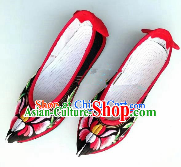 Chinese Traditional Hanfu Shoes Black Embroidered Shoes Handmade Cloth Shoes for Women