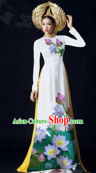 Asian Vietnam Palace Costume Vietnamese Trational Dress Painting Lotus White Ao Dai Cheongsam Clothing for Women