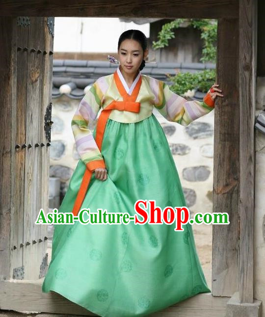 Korean Traditional Bride Palace Hanbok Clothing Korean Fashion Apparel Yellow Blouse and Green Dress for Women