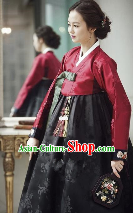 Korean Traditional Handmade Palace Hanbok Red Blouse and Black Dress Fashion Apparel Bride Costumes for Women